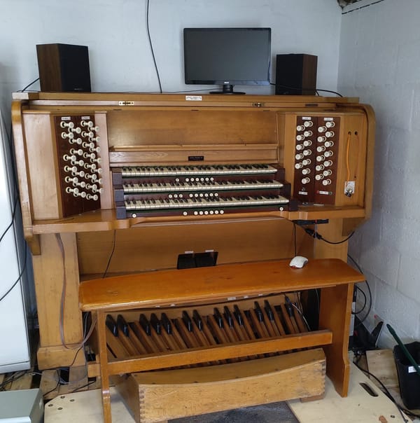 Digitising a 3 Manual Compton-Makin Organ: Part 5 - Audio and software